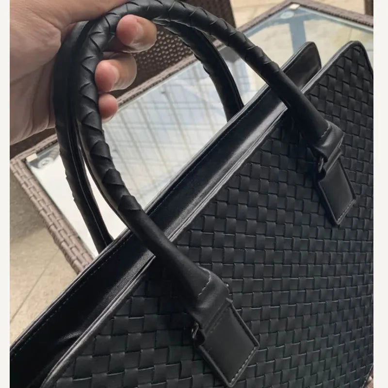 5A Designer Portable Briefcase Brand Top Men'S Leather Single-Shoulder A4 Magazine Fashion Laptop Simple Business Handmade Woven Bag 2023 New